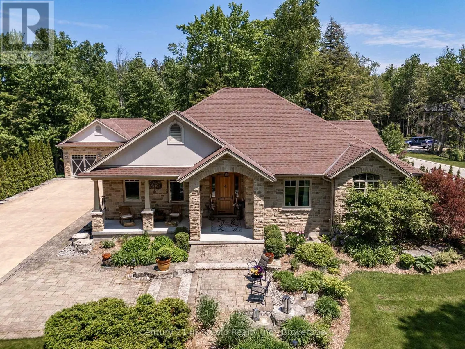 27 CARTER DRIVE