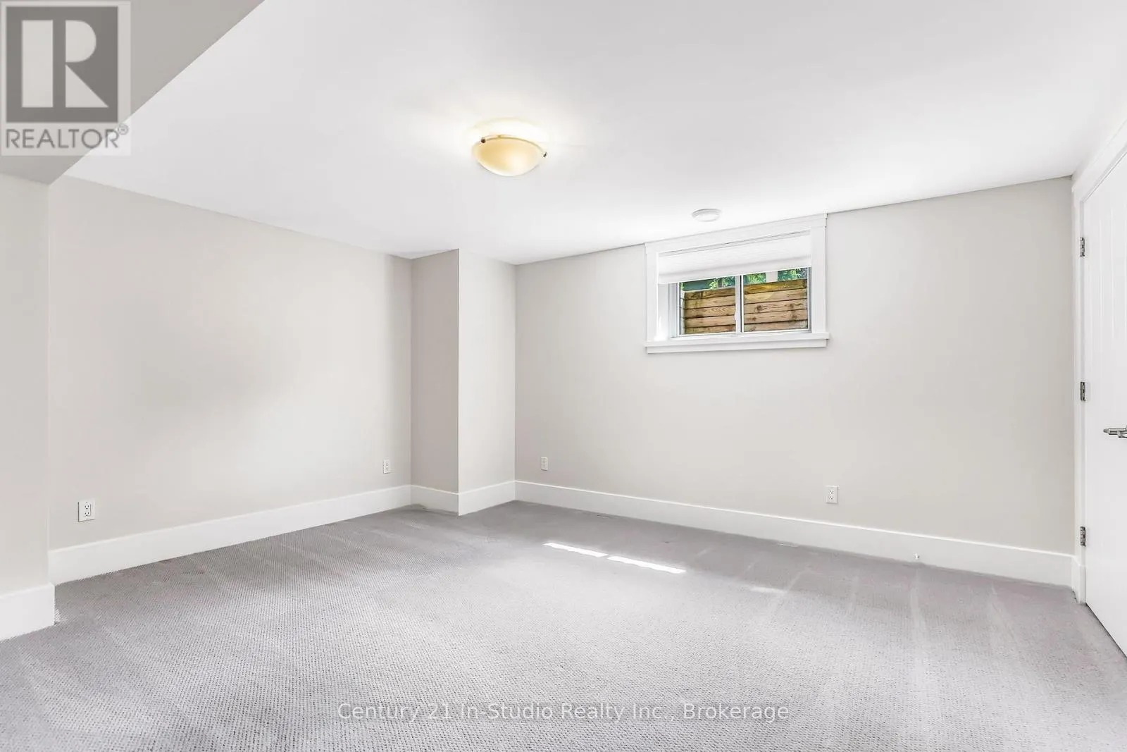 27 CARTER DRIVE