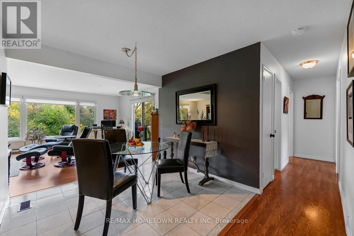 64 BROOKVIEW PLACE