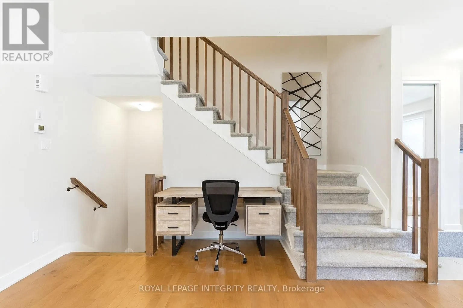 820 BASCULE PLACE