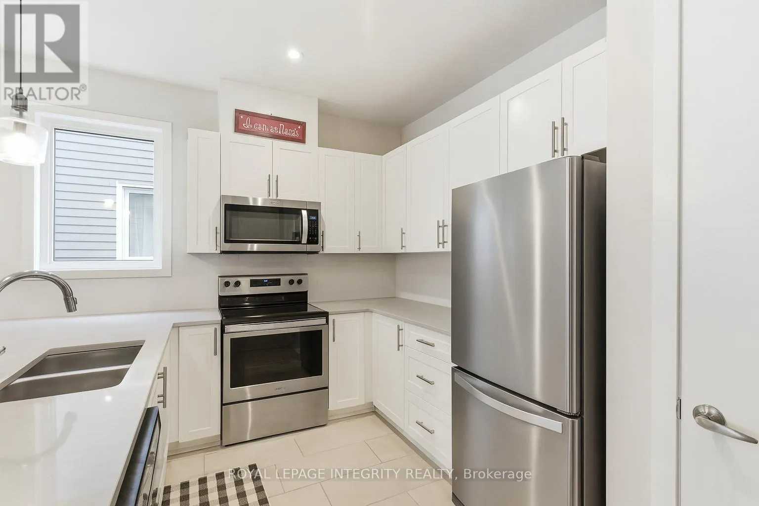 820 BASCULE PLACE