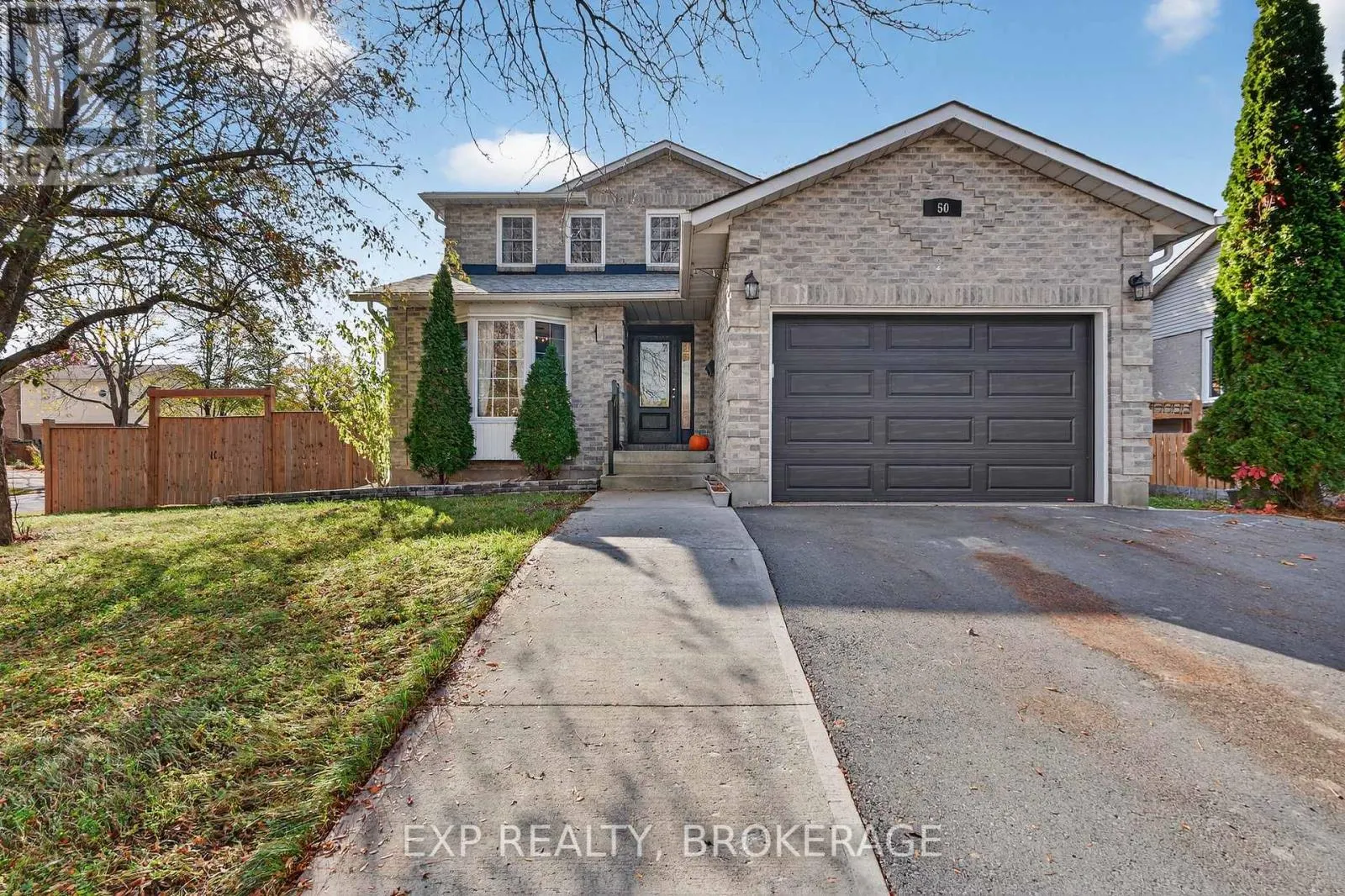 50 CHARTWELL CRESCENT