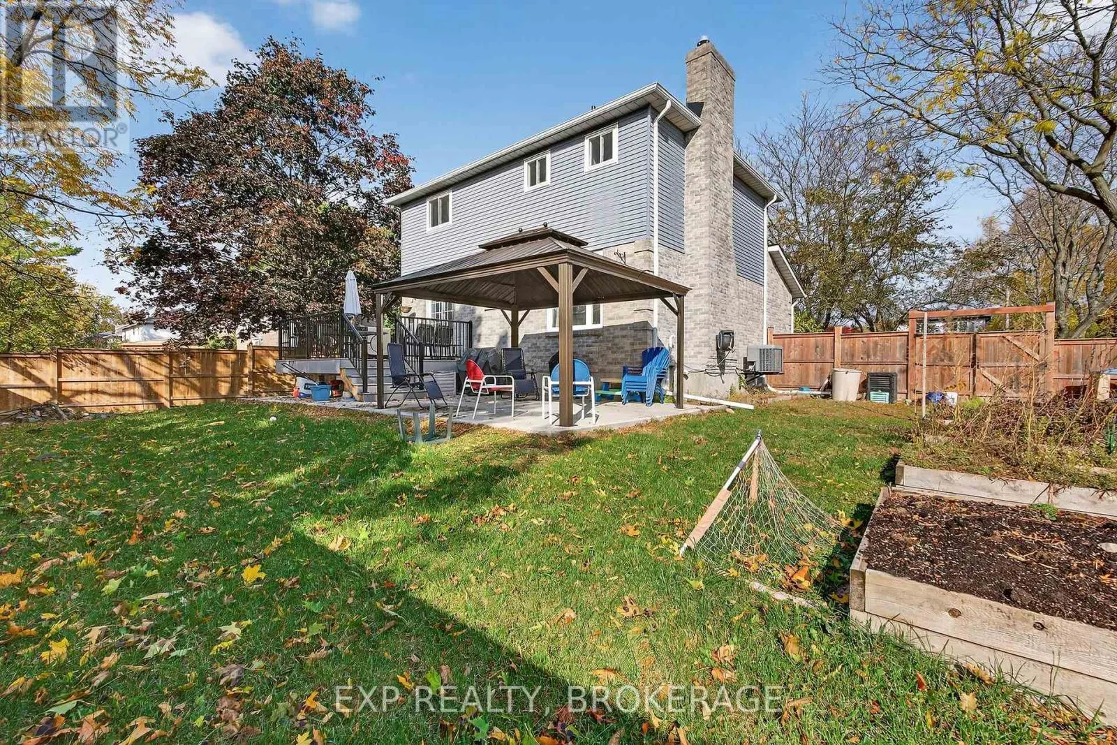 50 CHARTWELL CRESCENT