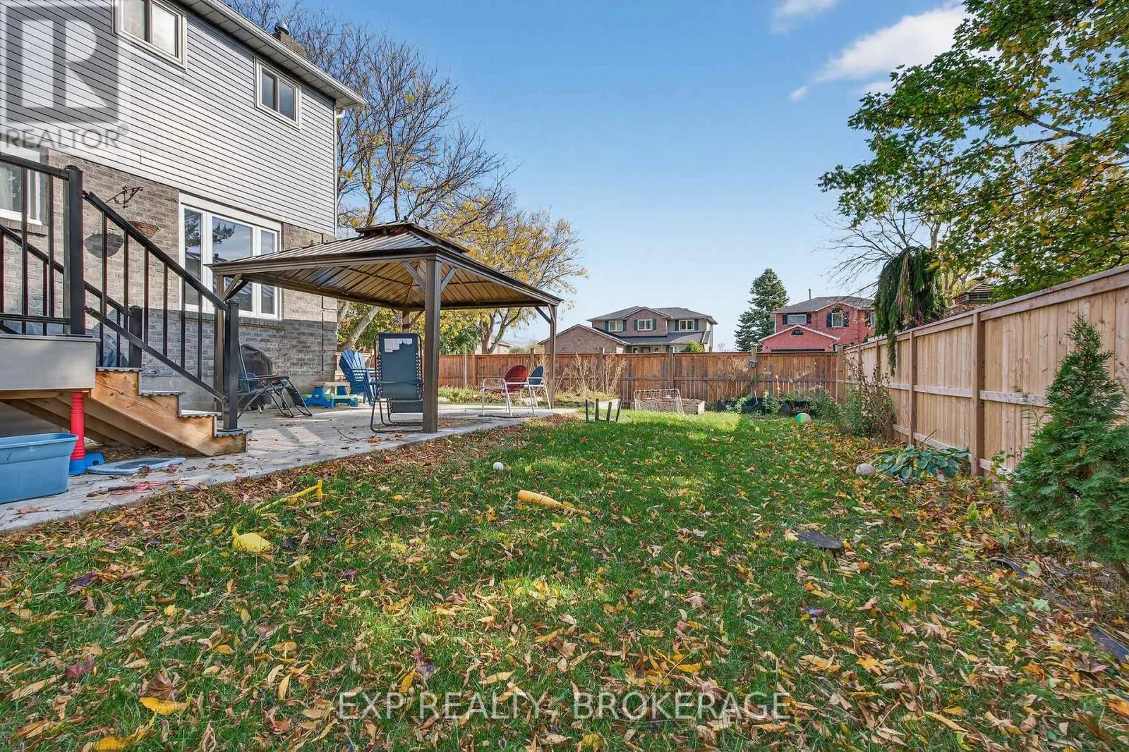 50 CHARTWELL CRESCENT