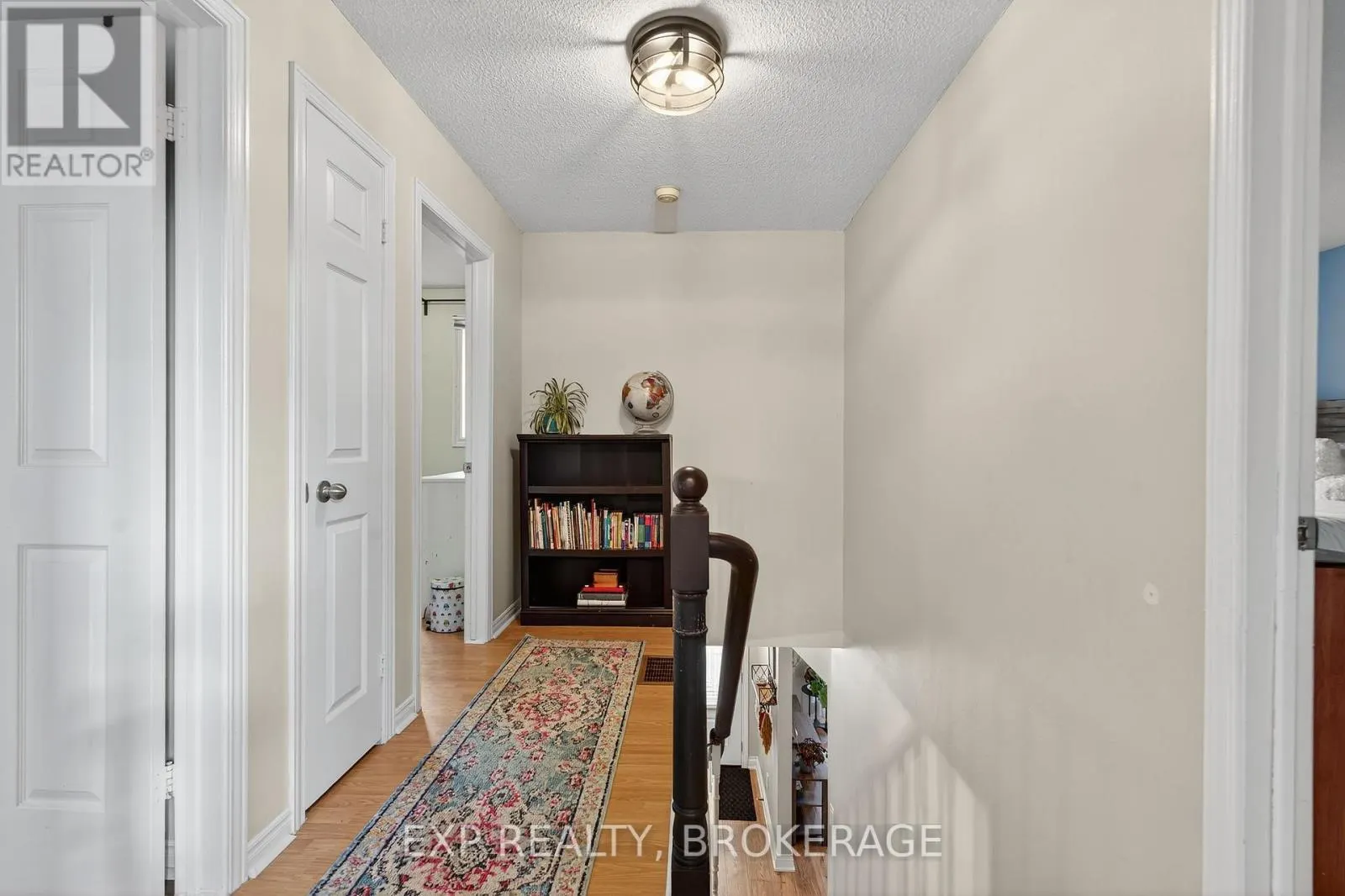 50 CHARTWELL CRESCENT