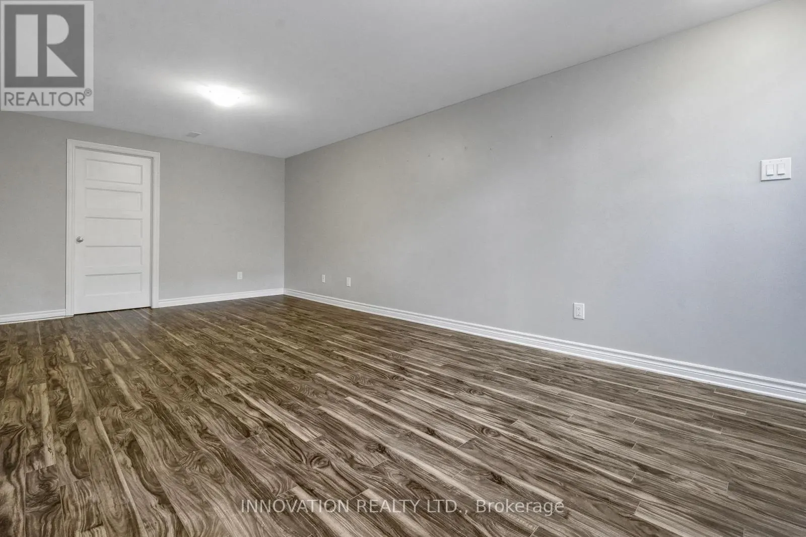 322 FERGUS CRESCENT