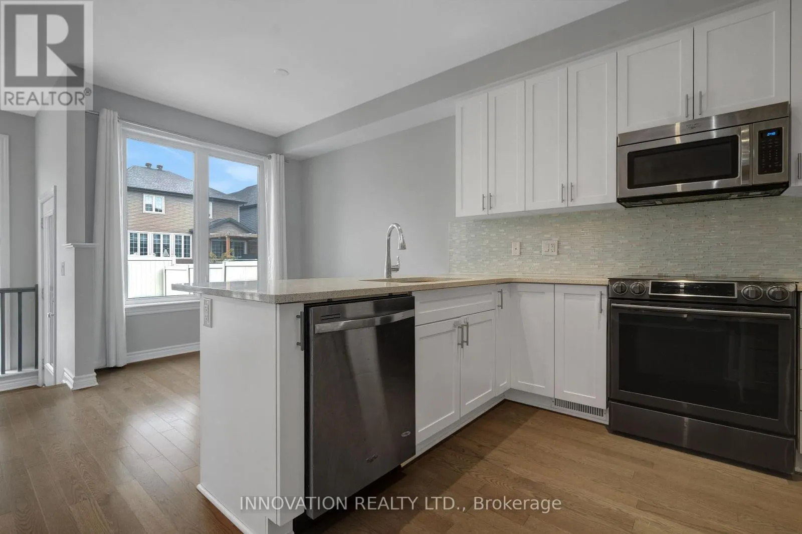 322 FERGUS CRESCENT