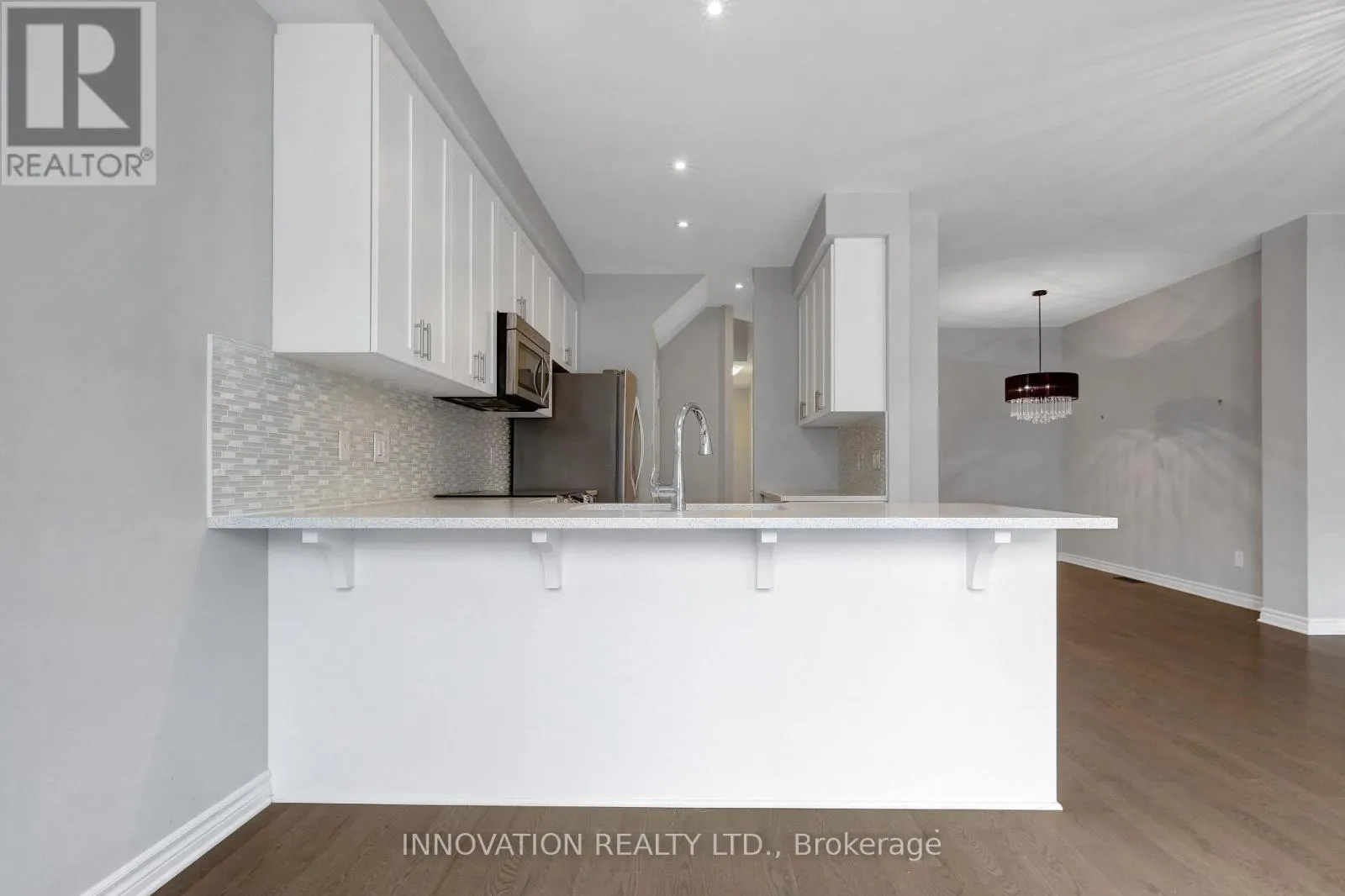 322 FERGUS CRESCENT