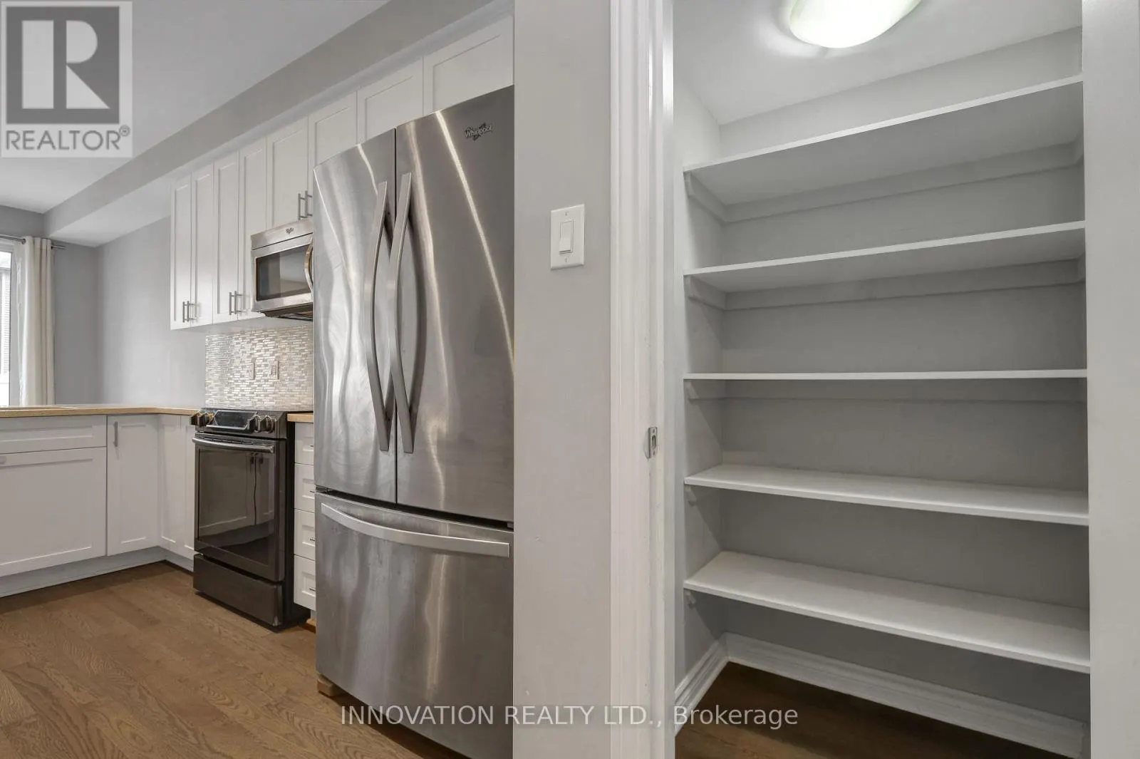 322 FERGUS CRESCENT
