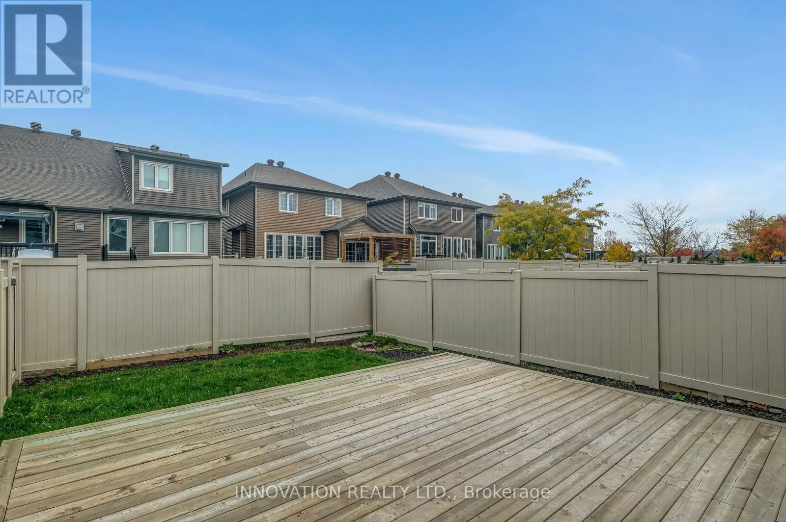 322 FERGUS CRESCENT