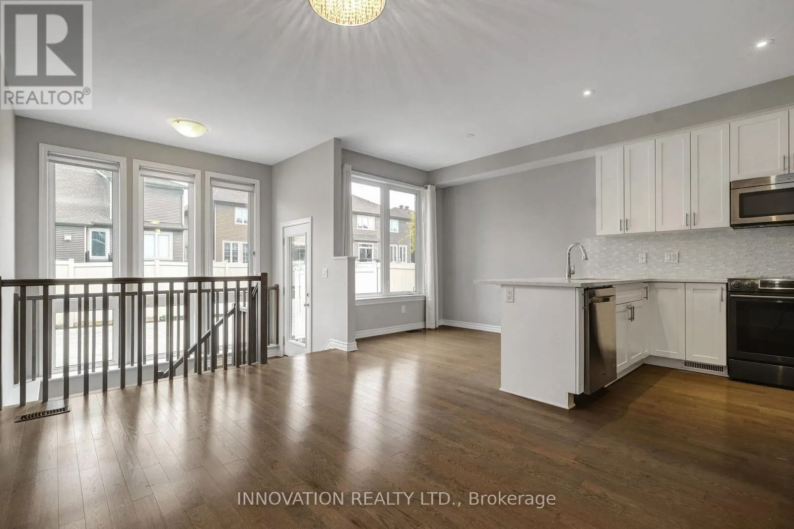 322 FERGUS CRESCENT