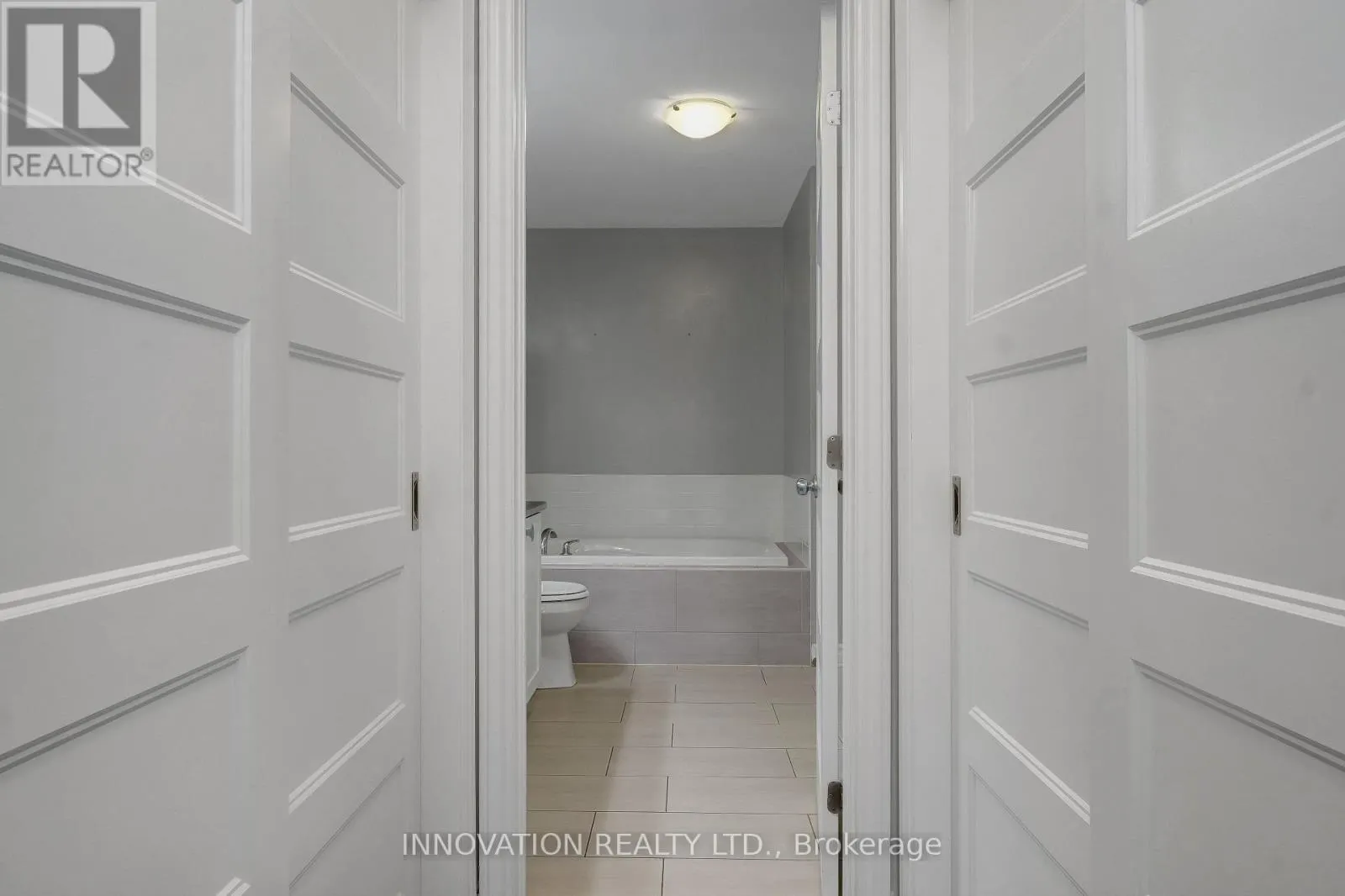 322 FERGUS CRESCENT