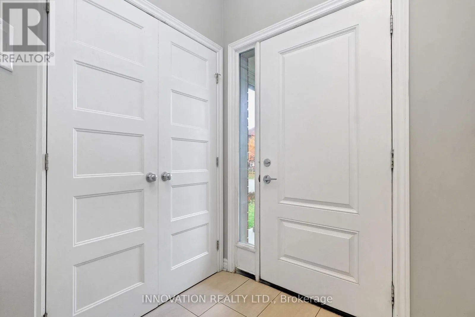 322 FERGUS CRESCENT