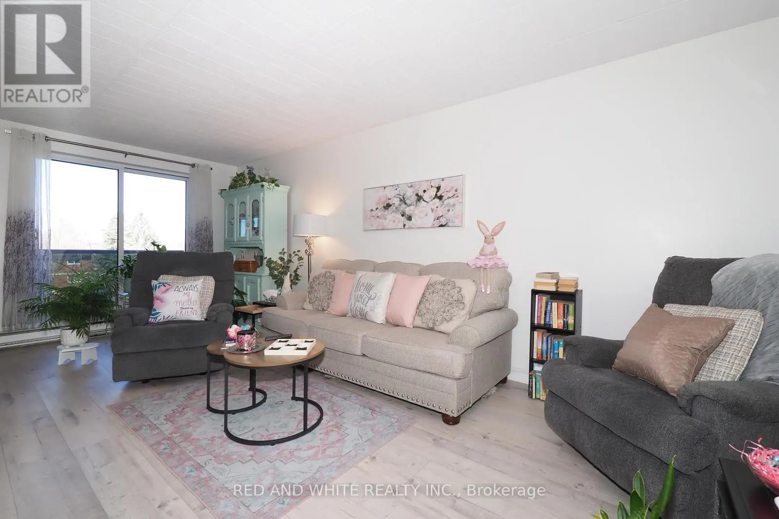 403 - 29 WEST AVENUE W