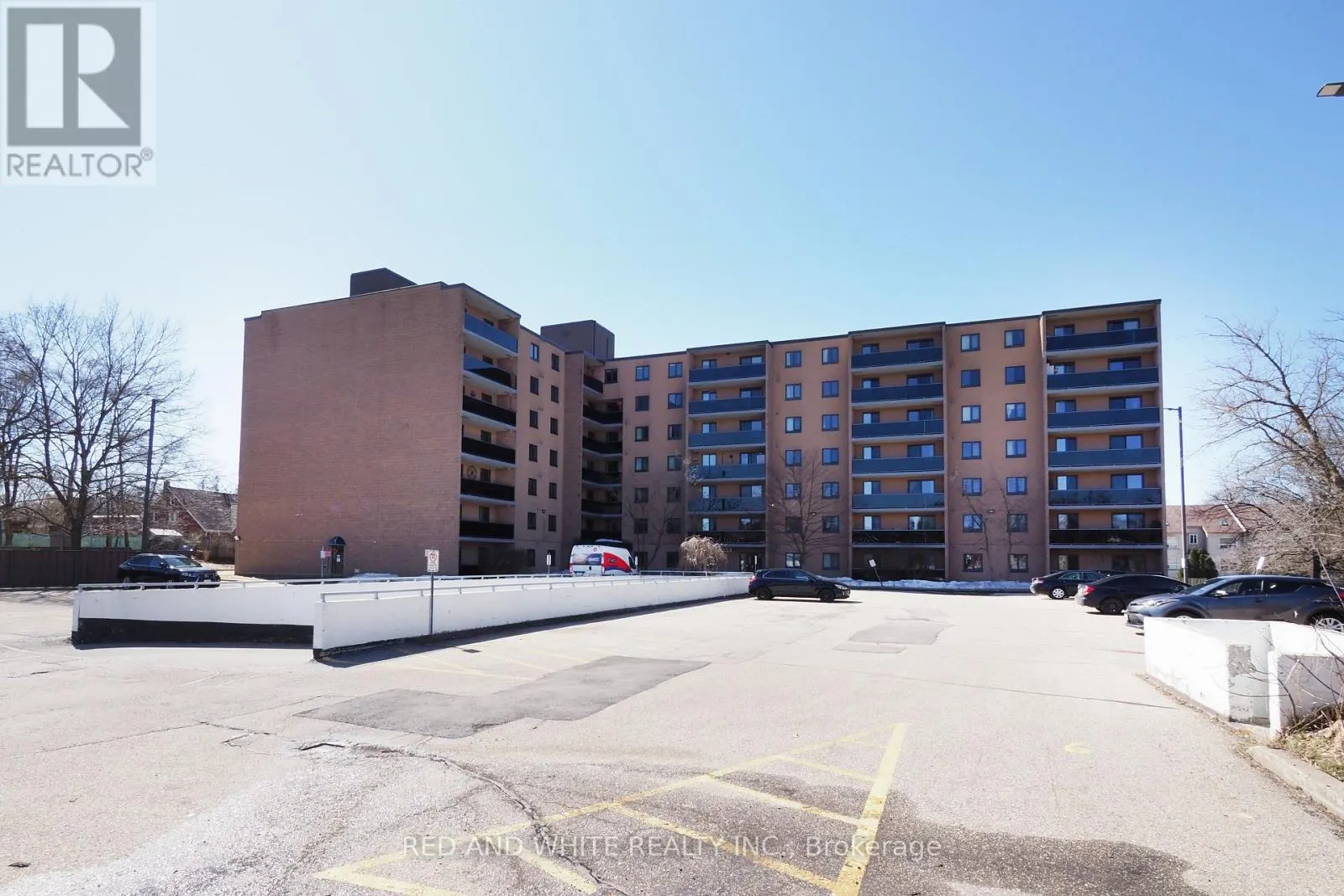 403 - 29 WEST AVENUE W