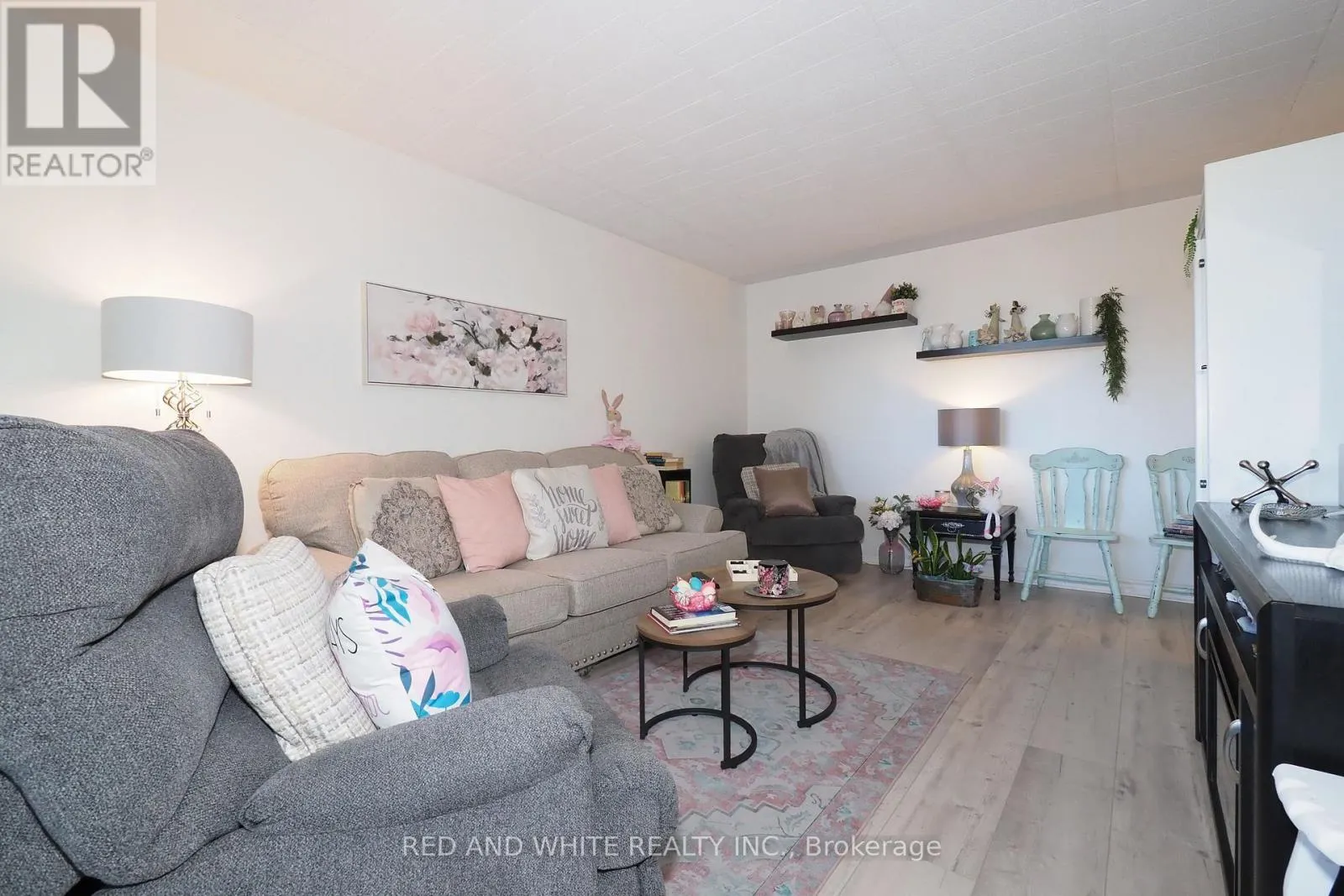 403 - 29 WEST AVENUE W
