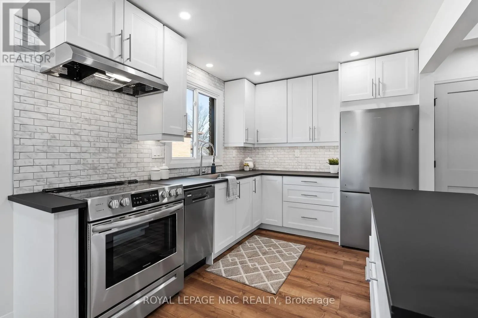 UPPER - 4908 PETTIT AVENUE, #Upper