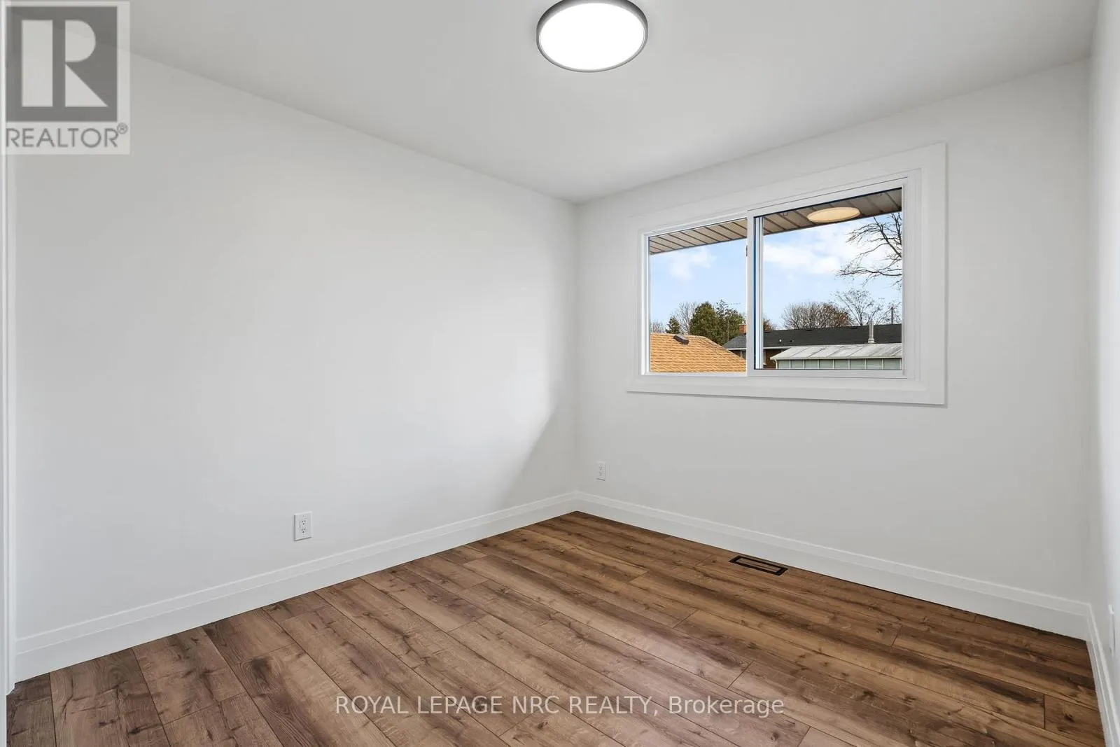 UPPER - 4908 PETTIT AVENUE, #Upper