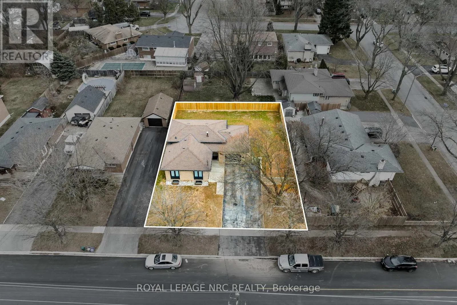 UPPER - 4908 PETTIT AVENUE, #Upper