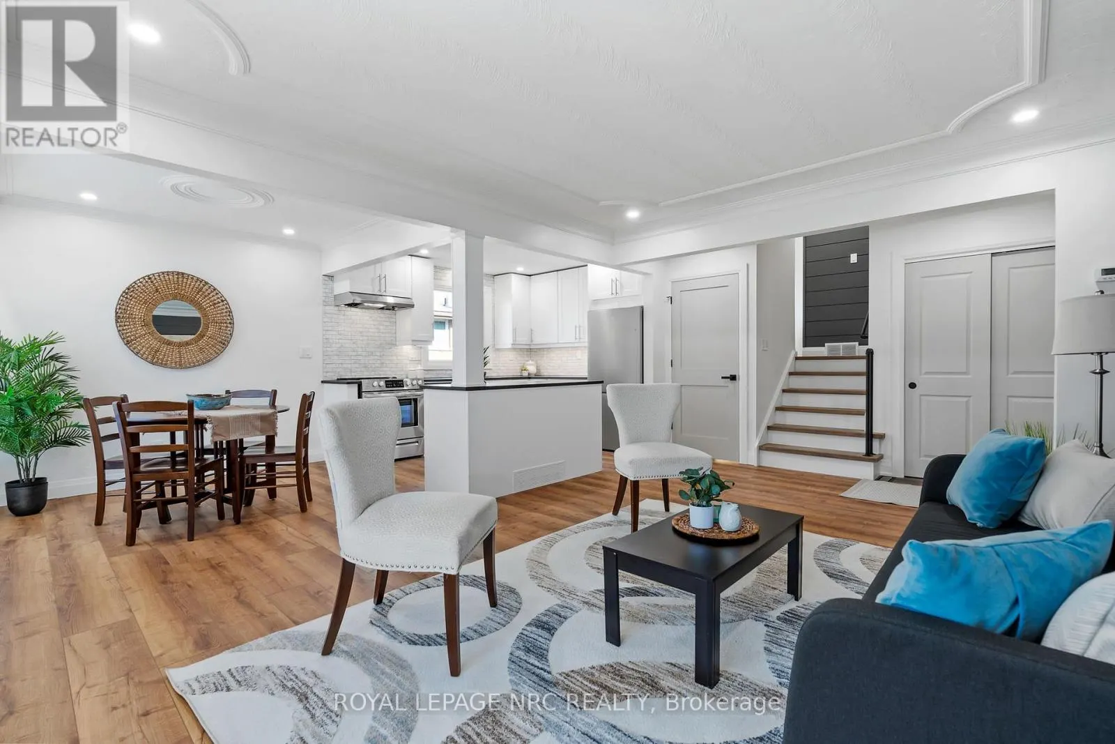 UPPER - 4908 PETTIT AVENUE, #Upper