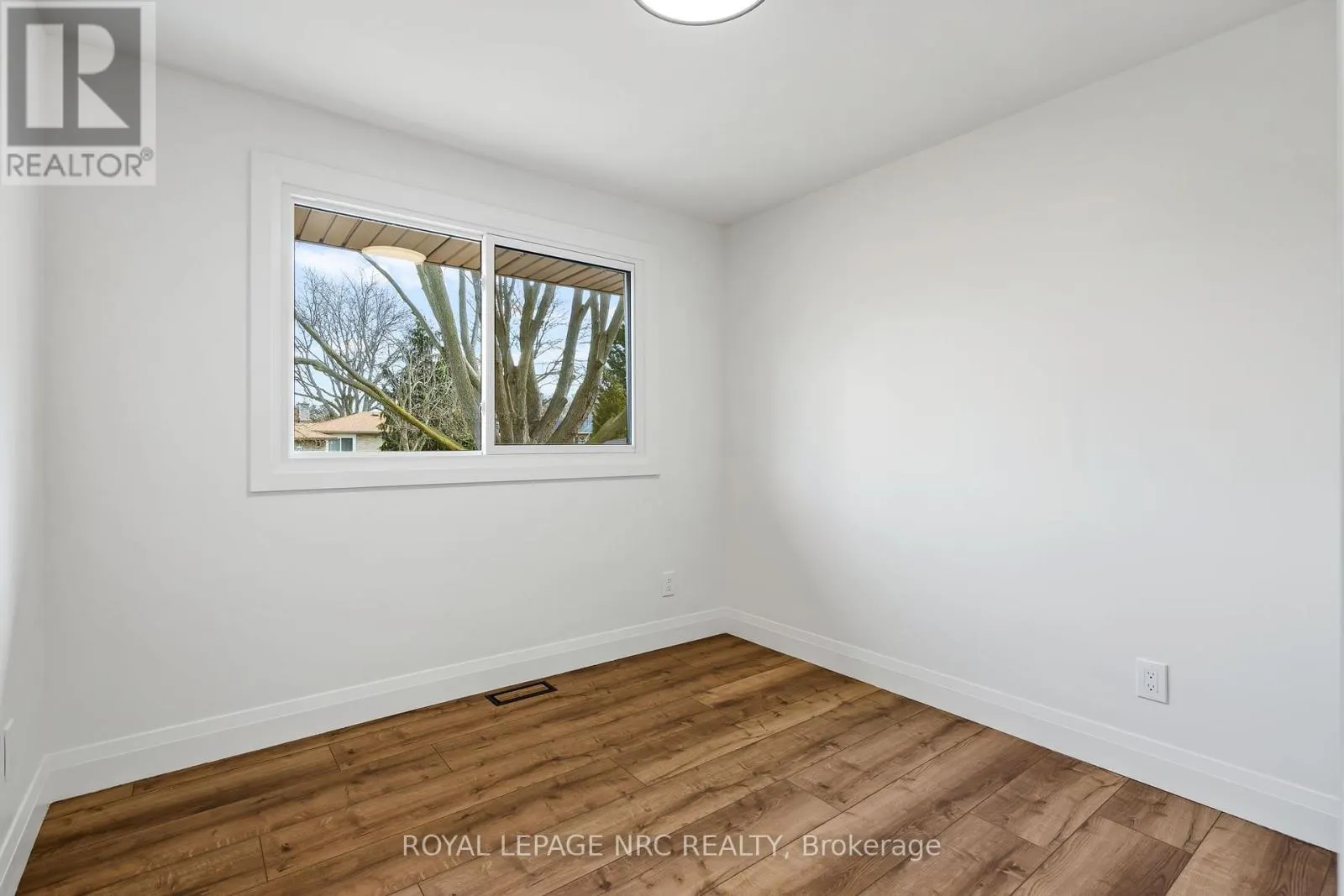 UPPER - 4908 PETTIT AVENUE, #Upper
