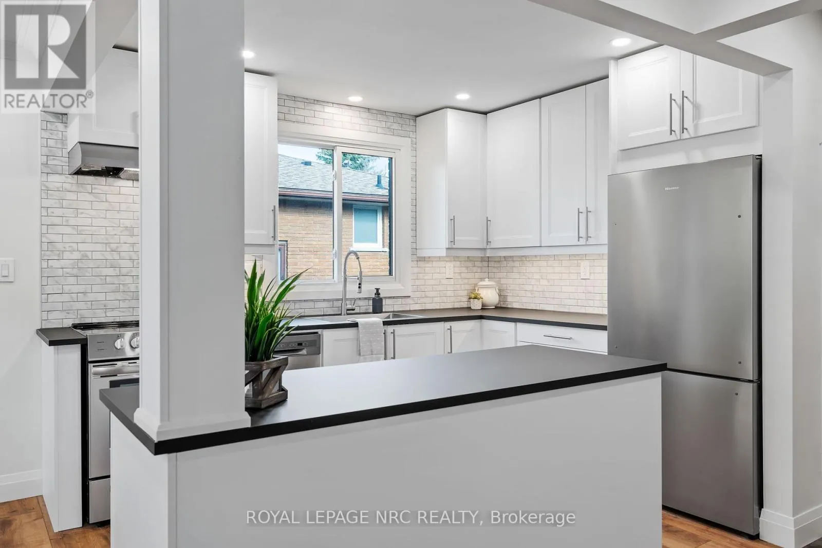 UPPER - 4908 PETTIT AVENUE, #Upper