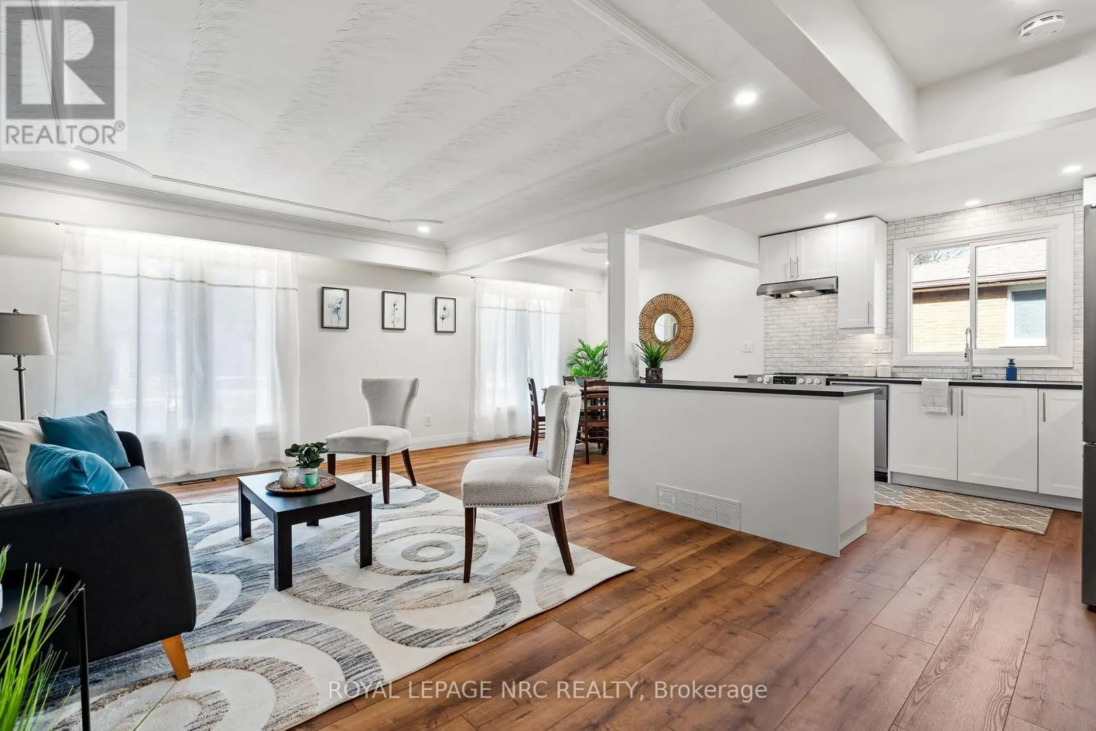 UPPER - 4908 PETTIT AVENUE, #Upper