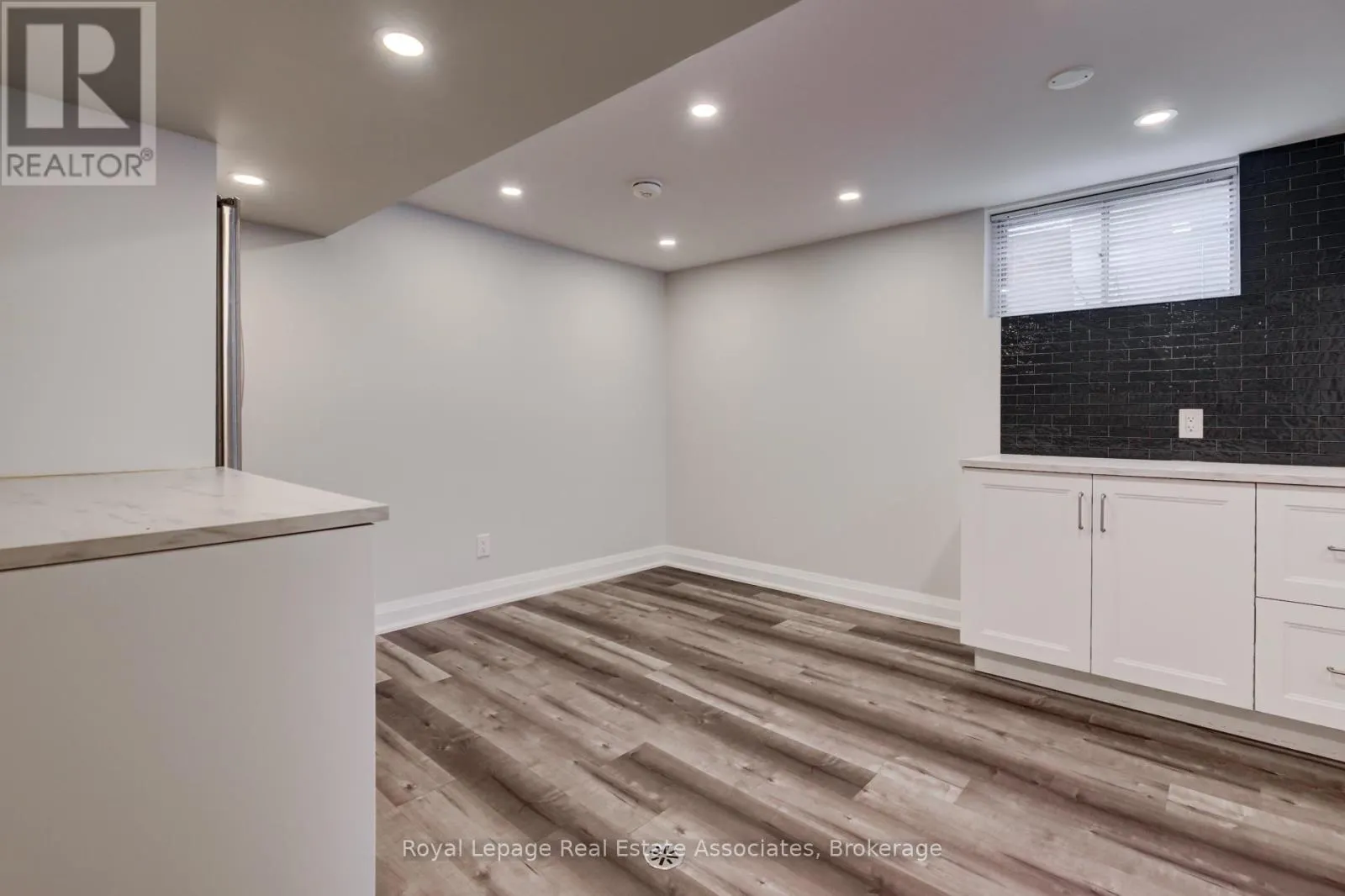 UNIT C - 22 ST JAMES STREET