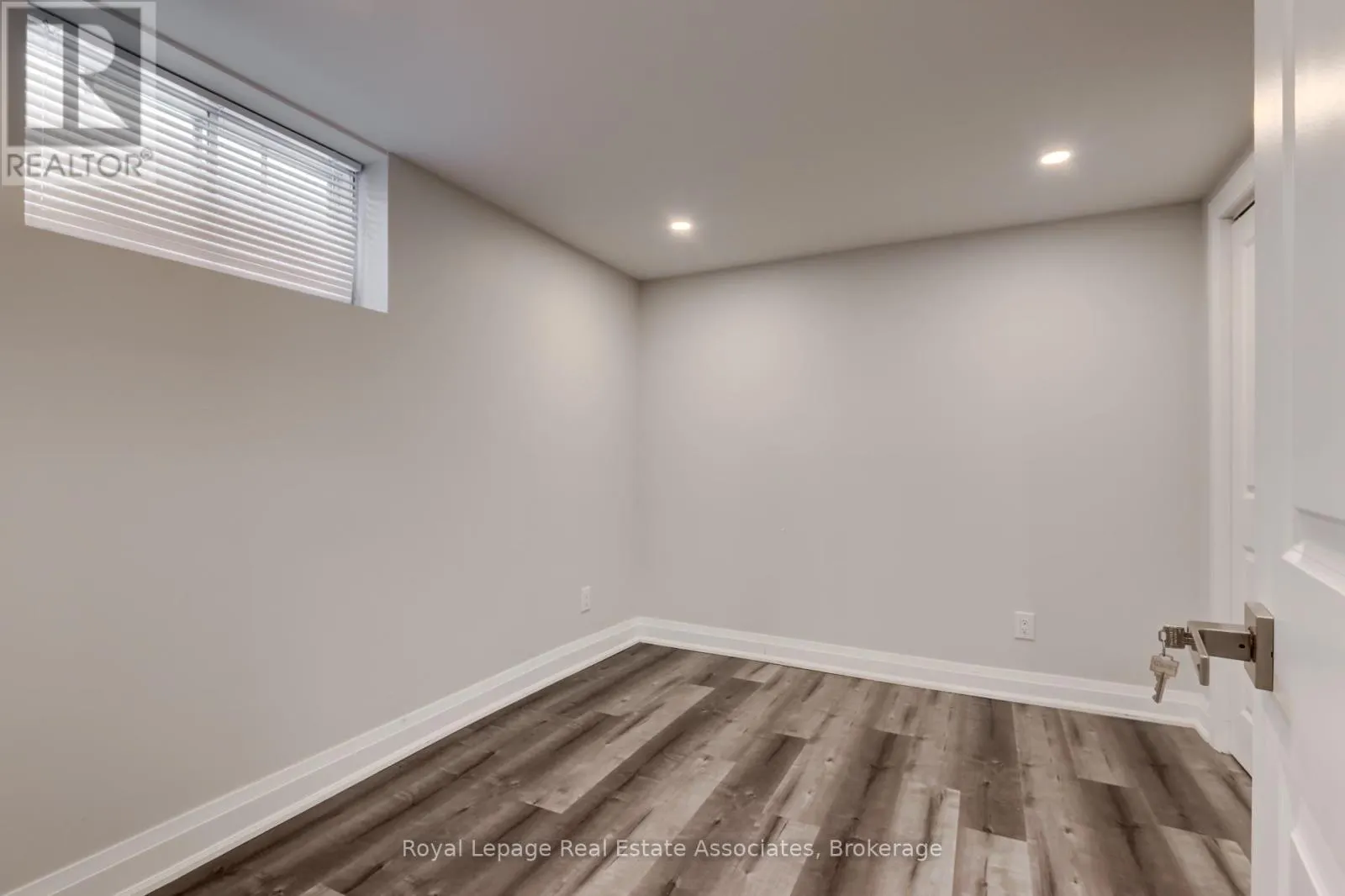 UNIT C - 22 ST JAMES STREET