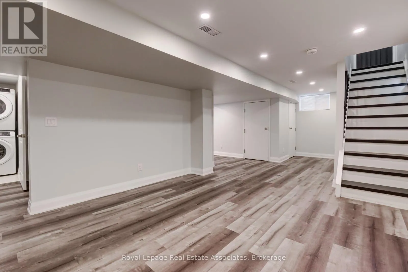 UNIT C - 22 ST JAMES STREET