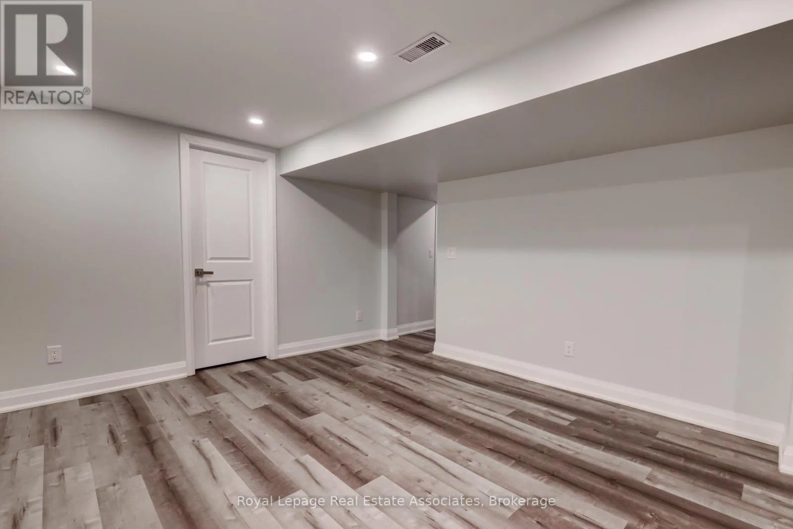 UNIT C - 22 ST JAMES STREET