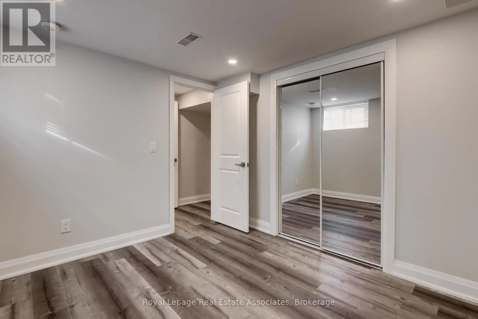 UNIT C - 22 ST JAMES STREET