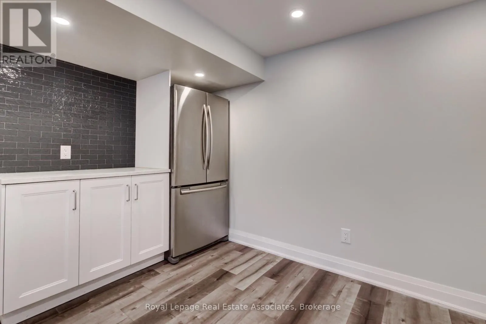 UNIT C - 22 ST JAMES STREET
