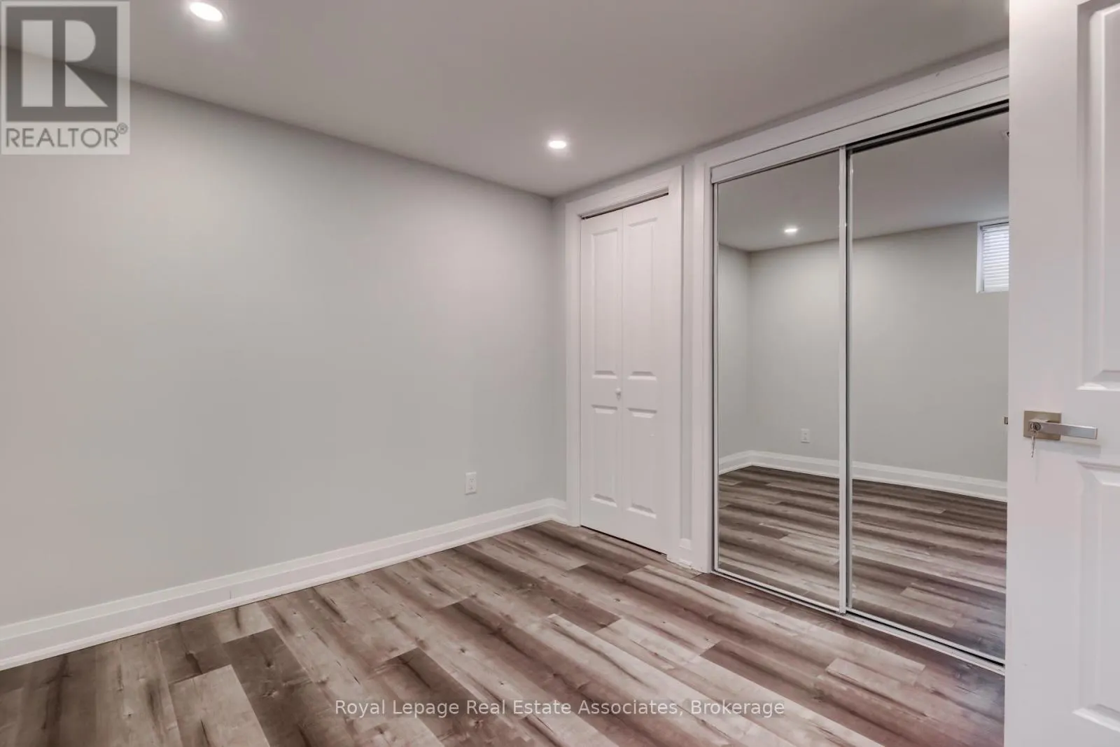UNIT C - 22 ST JAMES STREET