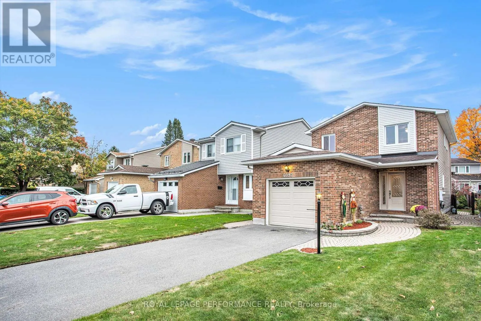 6097 FORESTGLEN CRESCENT