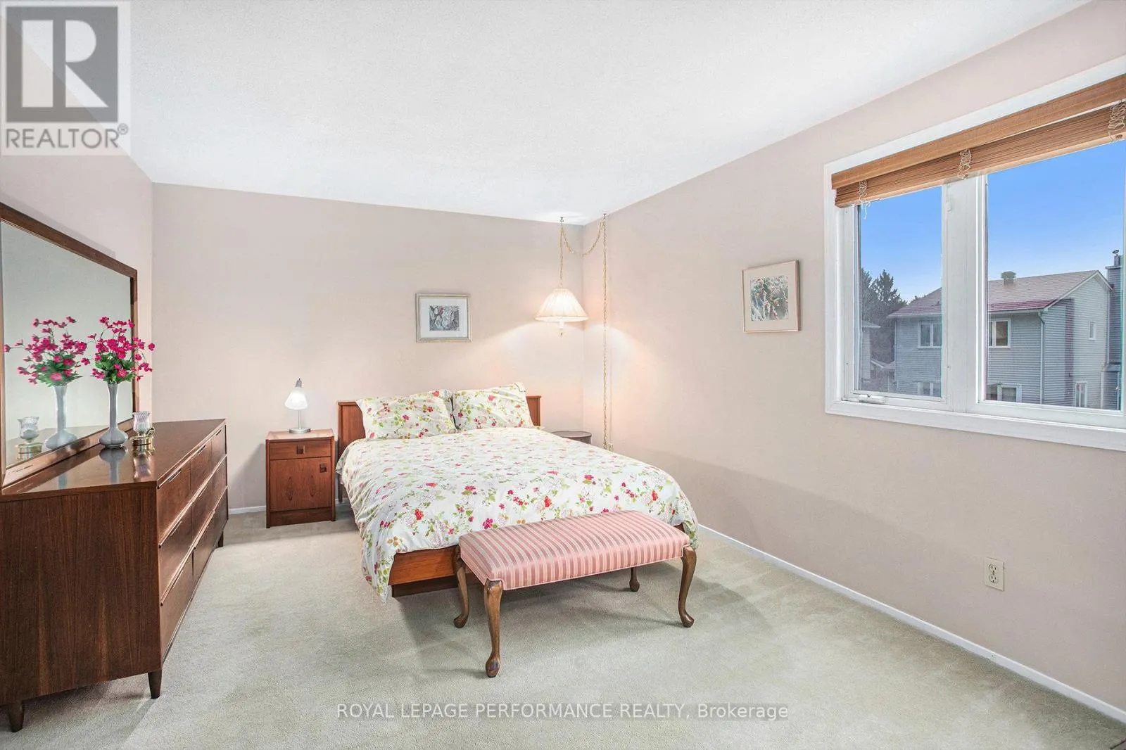 6097 FORESTGLEN CRESCENT