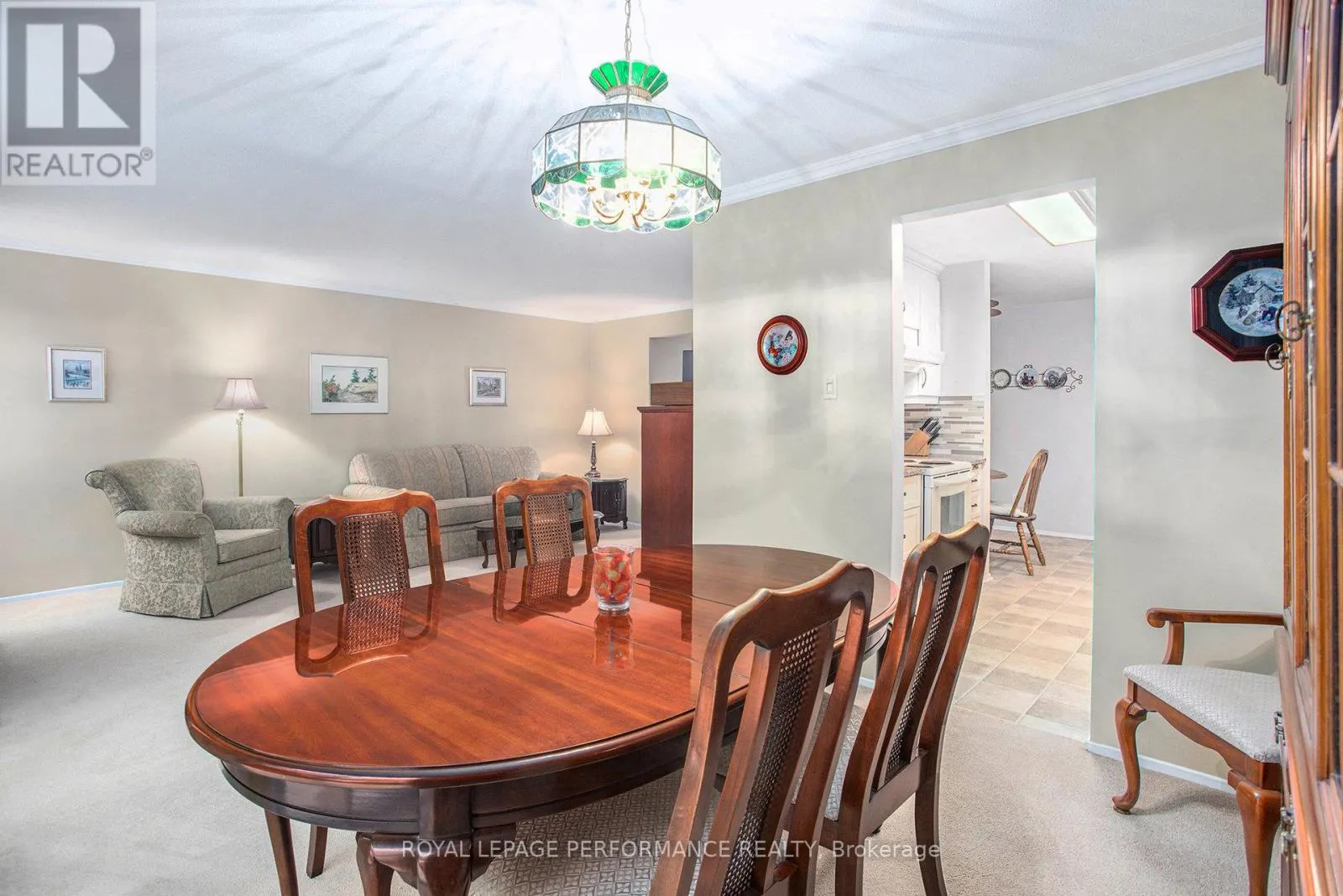6097 FORESTGLEN CRESCENT