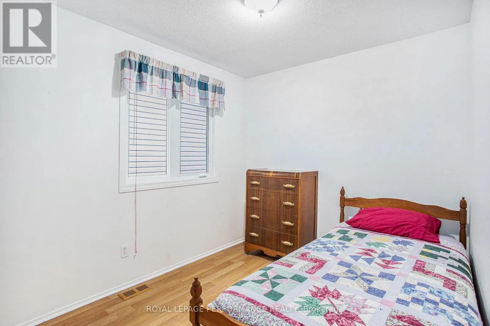6097 FORESTGLEN CRESCENT