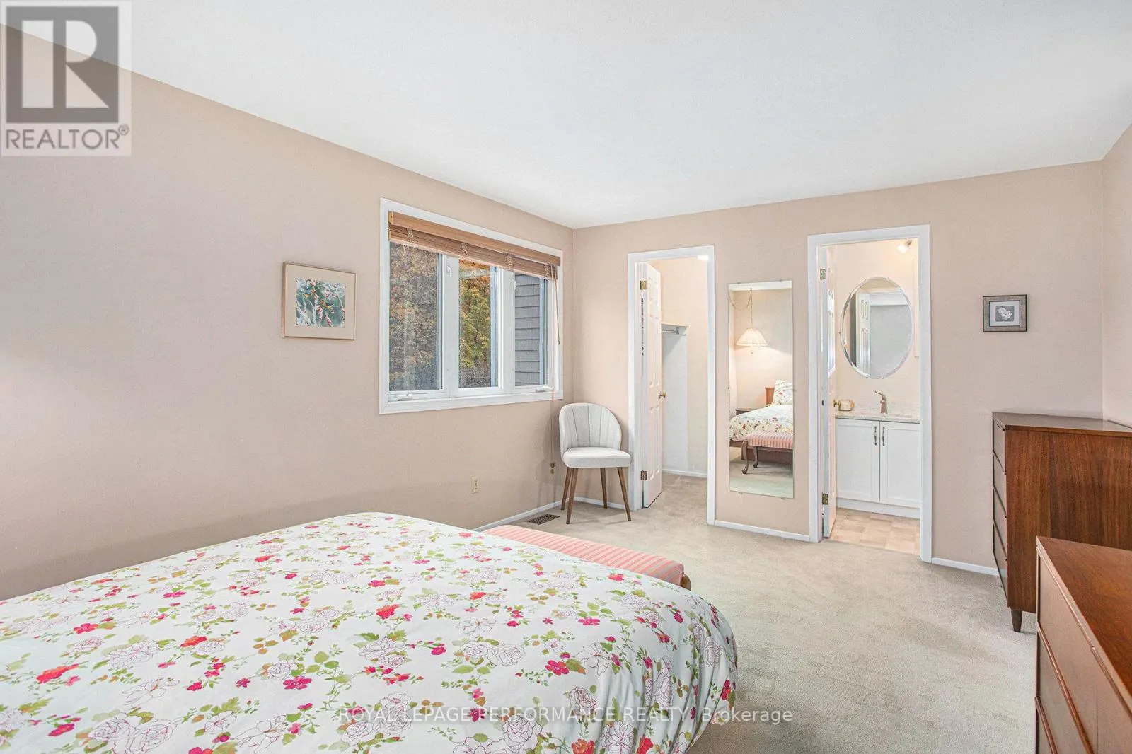6097 FORESTGLEN CRESCENT