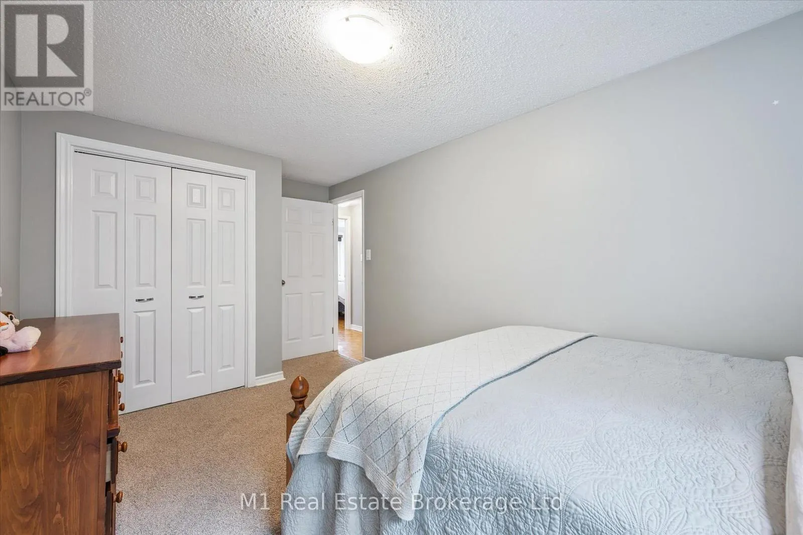 41 - 120 COUNTRY CLUB DRIVE, #41