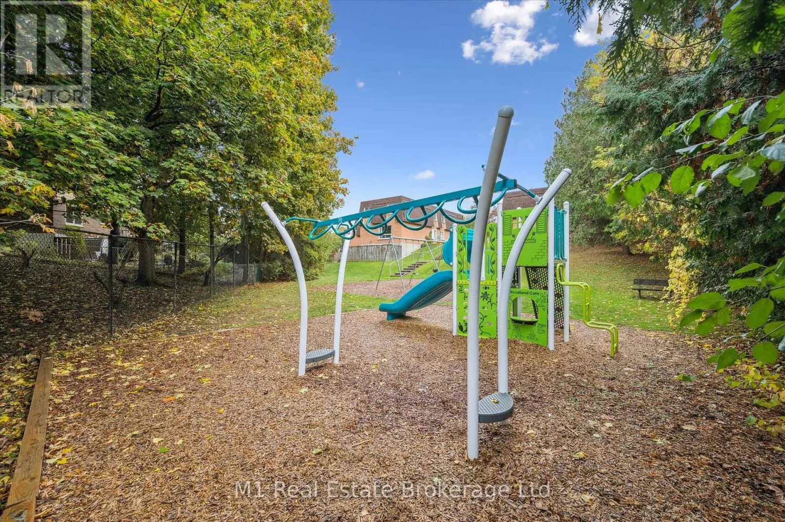 41 - 120 COUNTRY CLUB DRIVE, #41