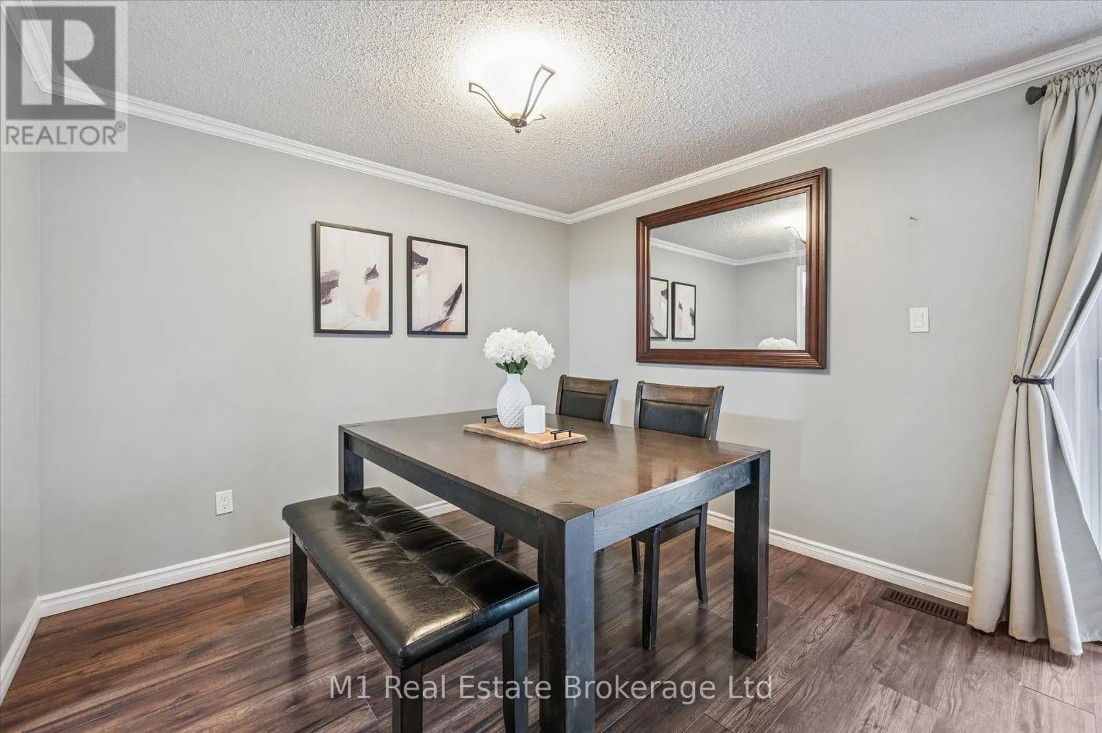 41 - 120 COUNTRY CLUB DRIVE, #41