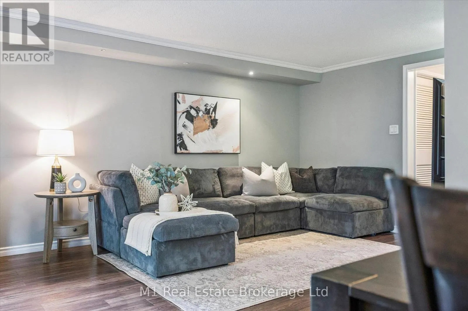 41 - 120 COUNTRY CLUB DRIVE, #41