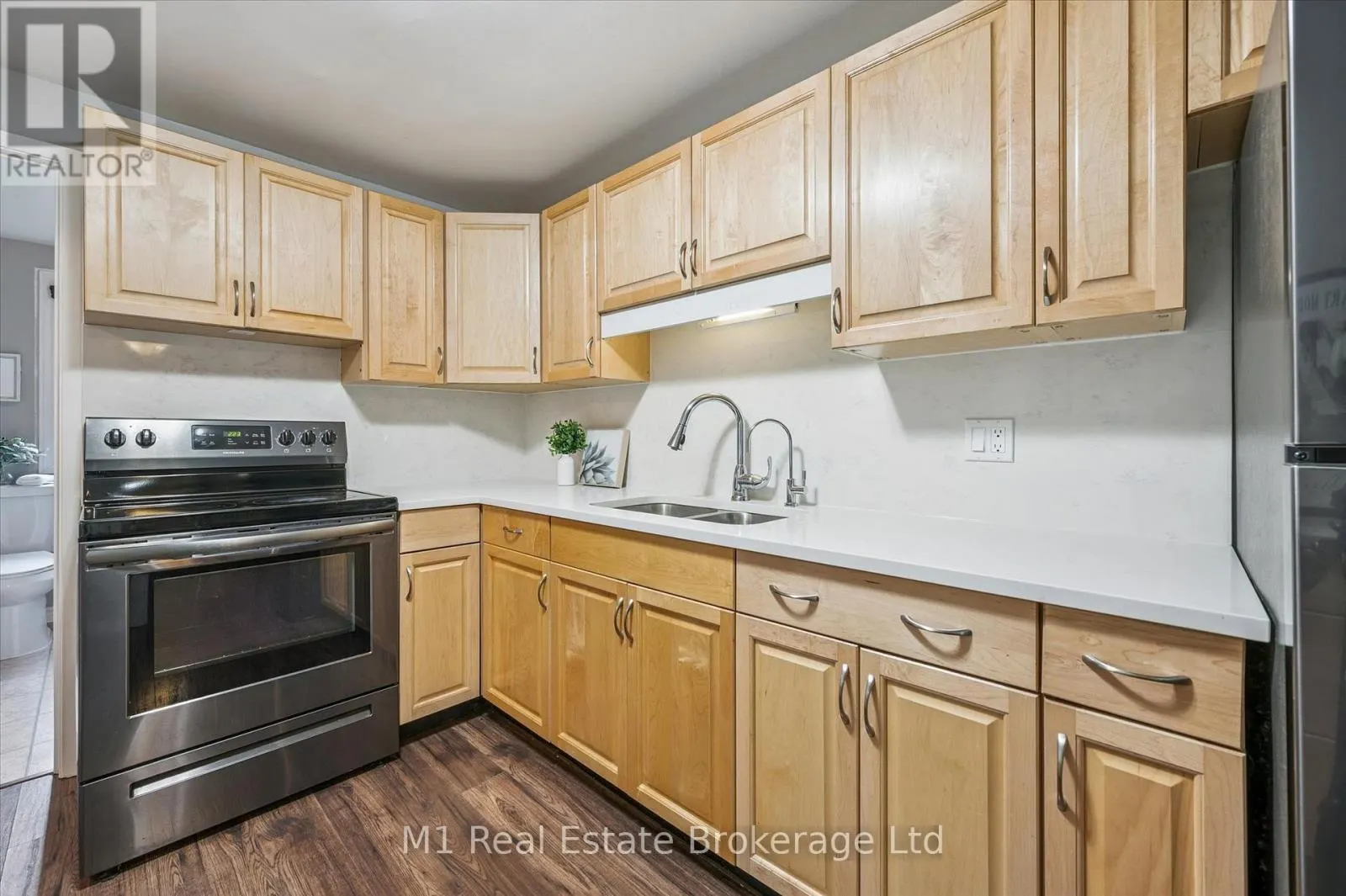 41 - 120 COUNTRY CLUB DRIVE, #41