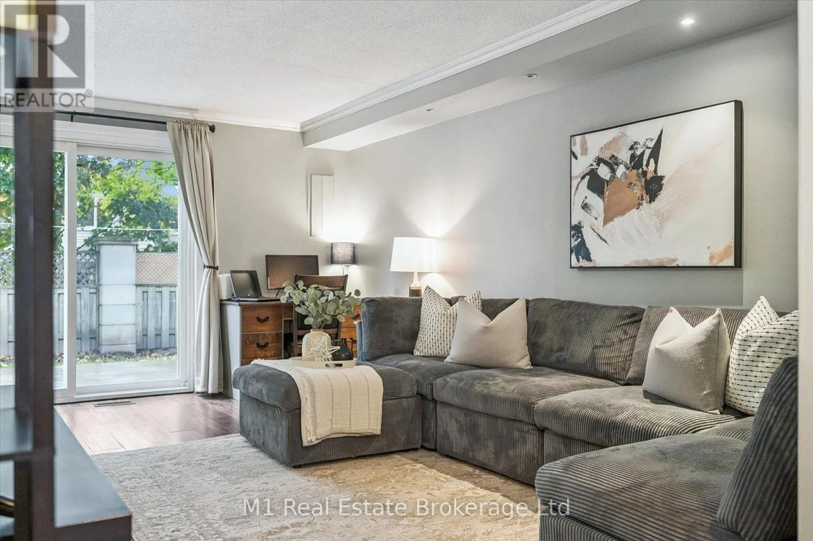 41 - 120 COUNTRY CLUB DRIVE, #41