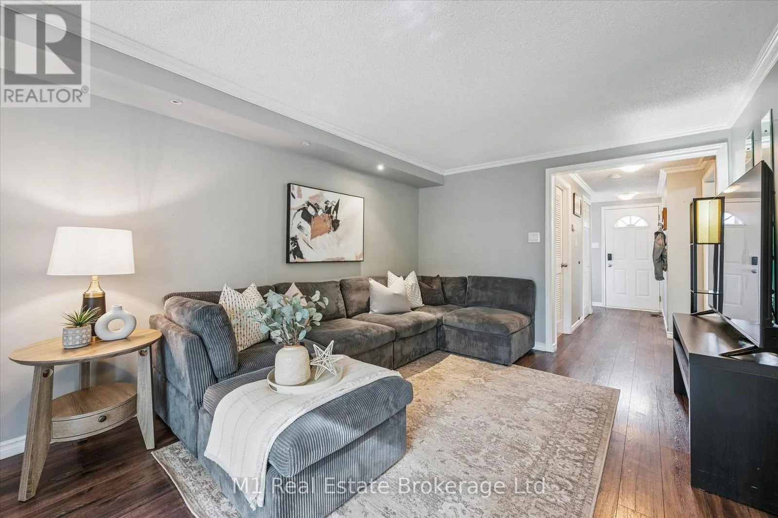 41 - 120 COUNTRY CLUB DRIVE, #41