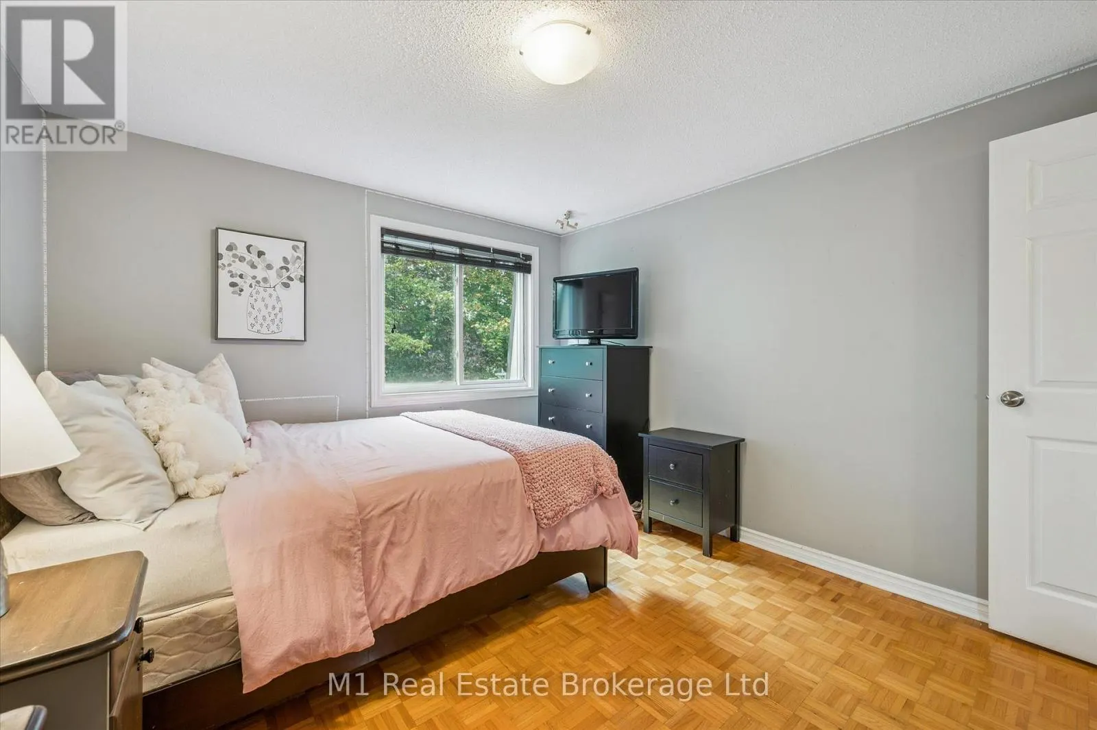 41 - 120 COUNTRY CLUB DRIVE, #41