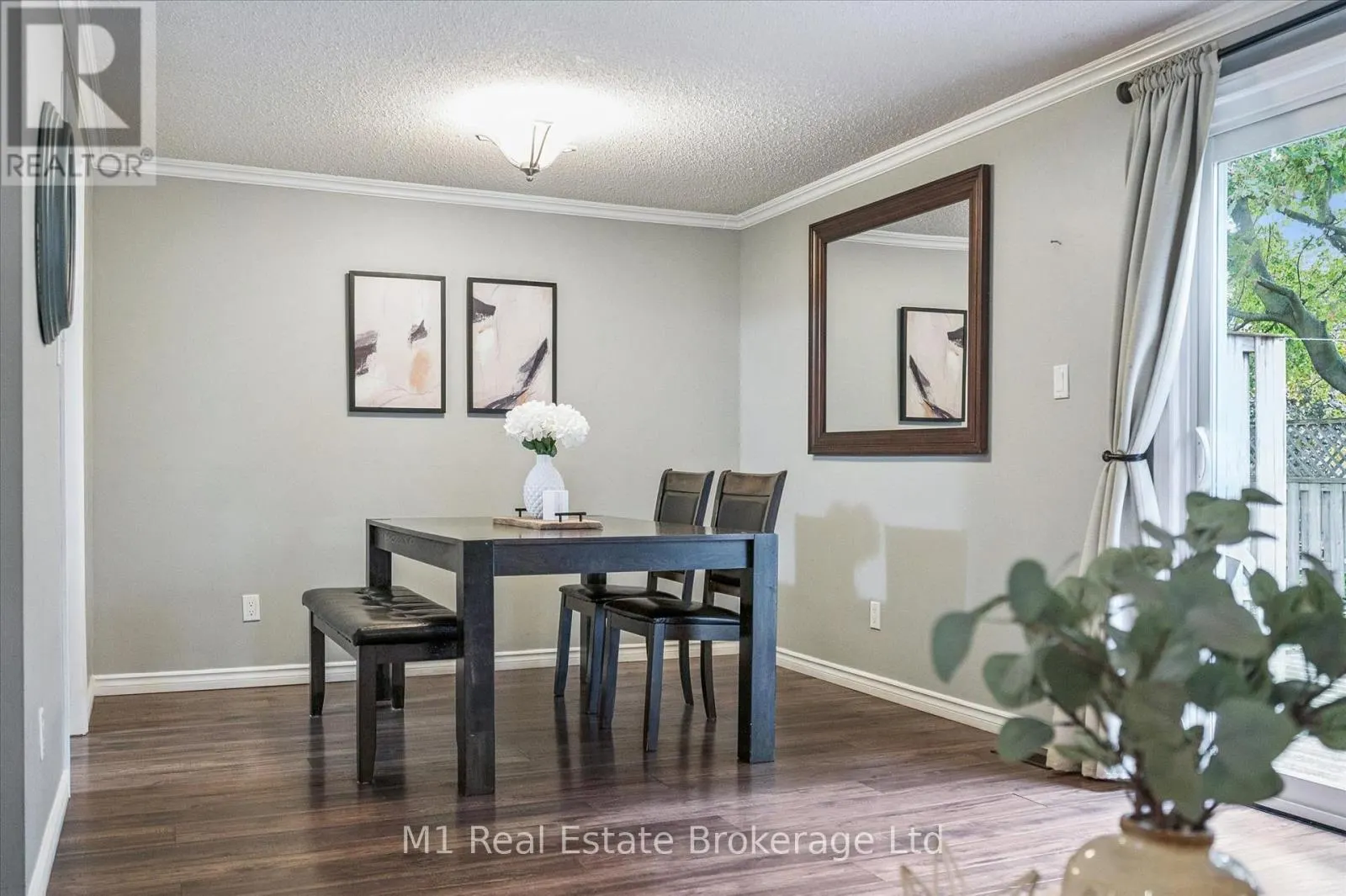 41 - 120 COUNTRY CLUB DRIVE, #41