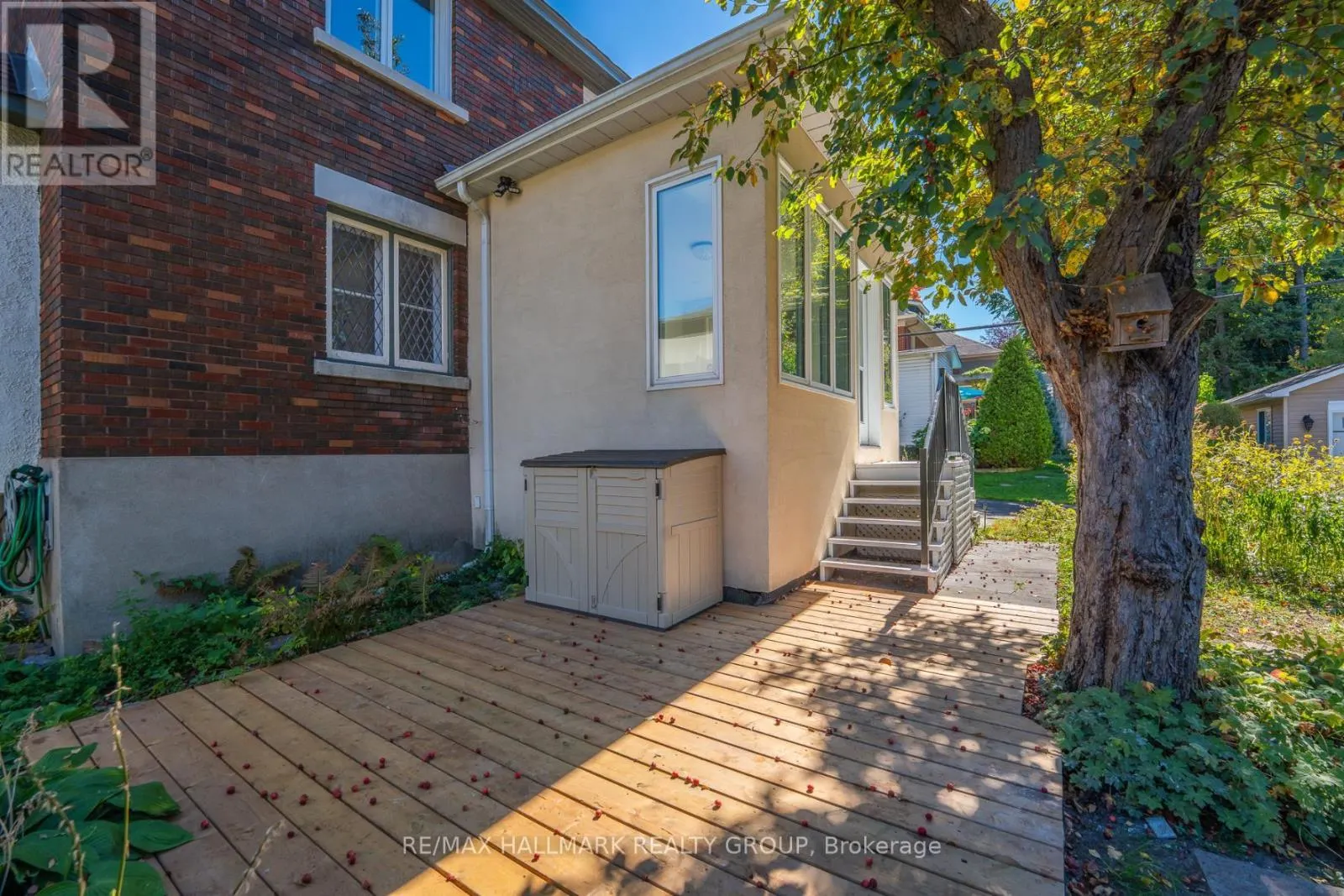 242 HARMER AVENUE S