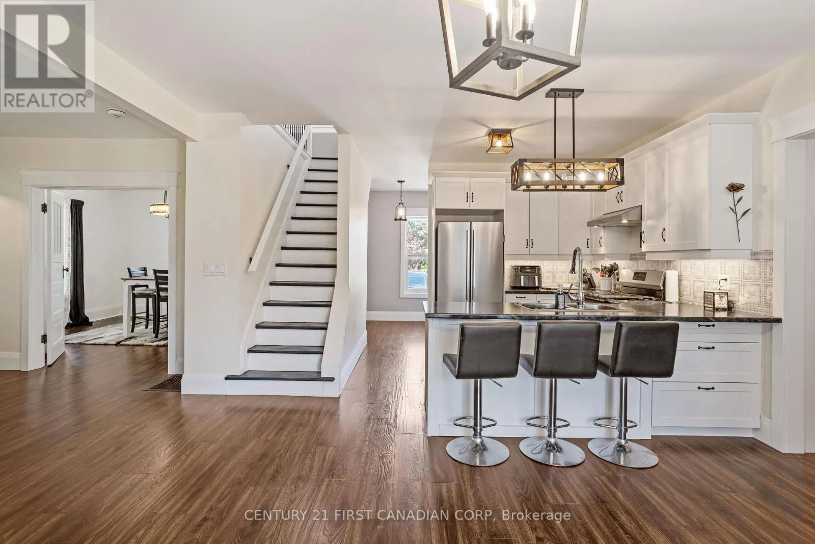 3199 MOUNT CARMEL DRIVE